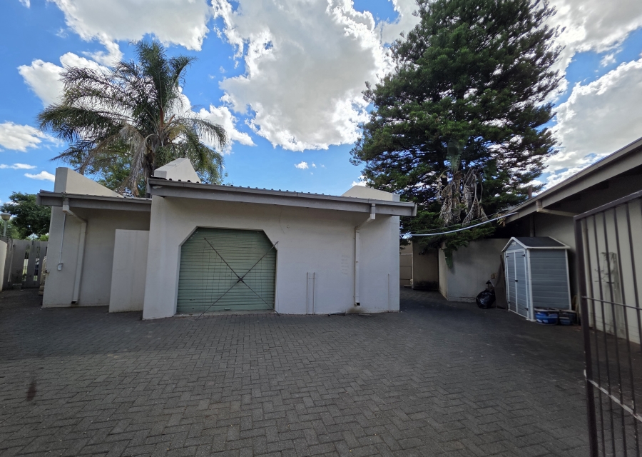 3 Bedroom Property for Sale in Jim Fouchepark Free State